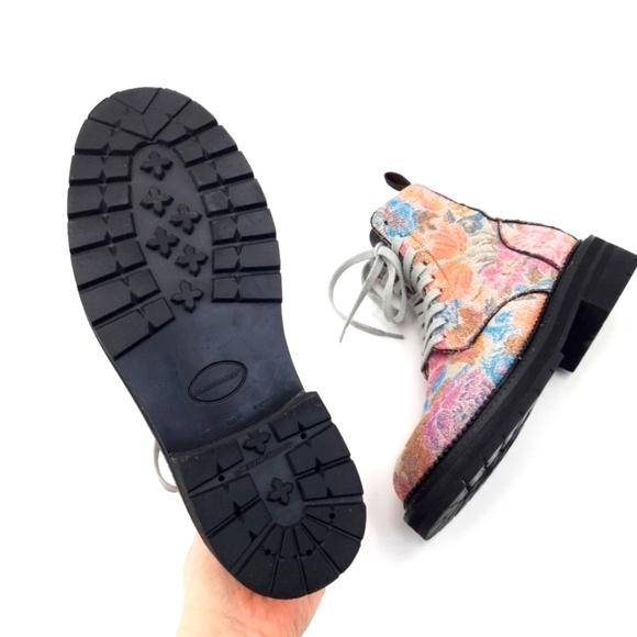 Charlotte Stone | Warren Brocade Boots in Multi Floral - Picture 9 of 11